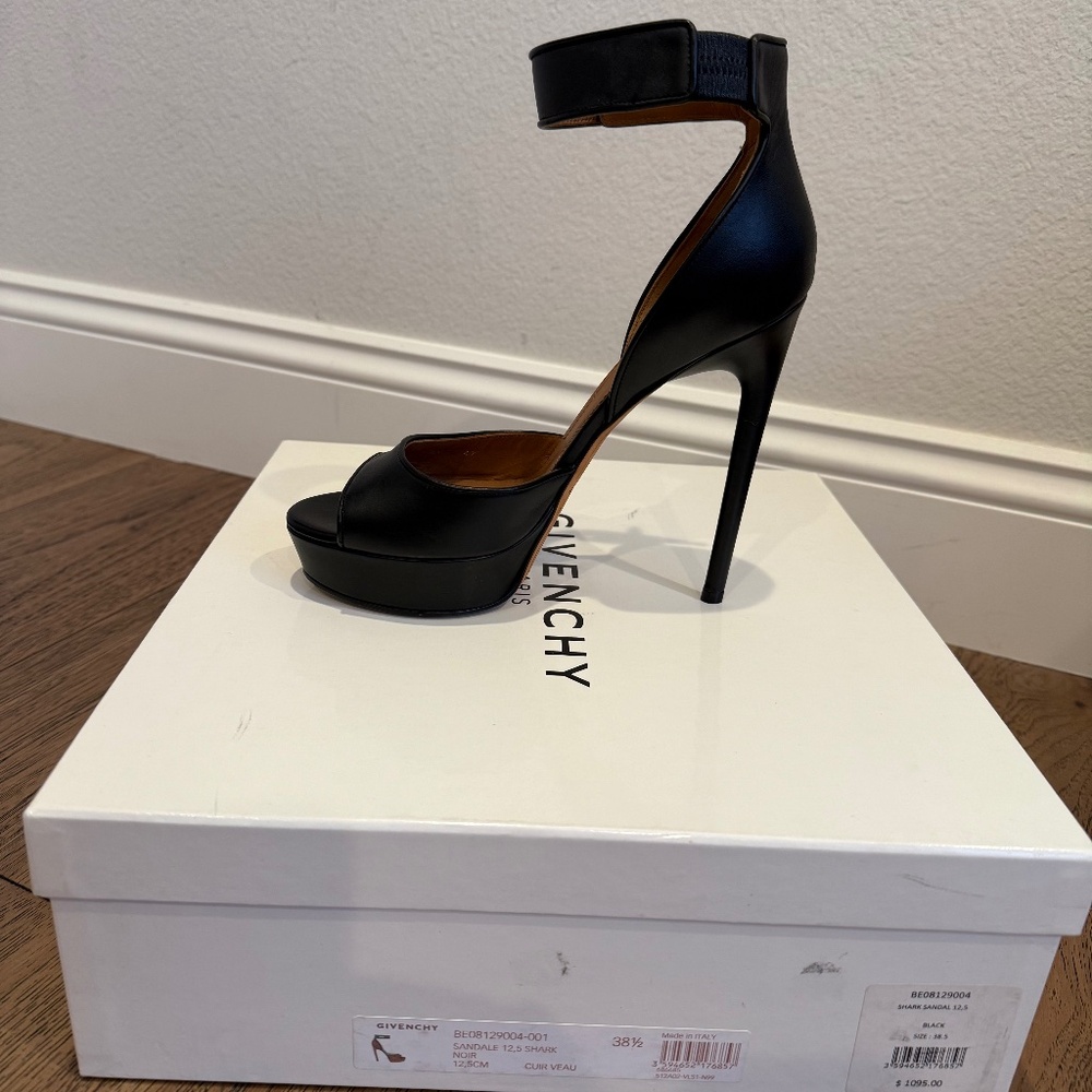 Givenchy leather heels